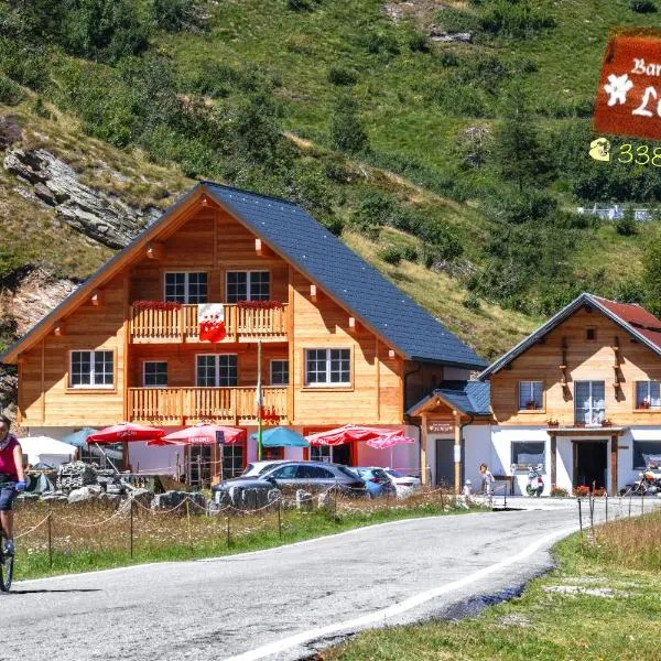 Albergo Ristorante Le Alpi, hotel v destinaci La Frua