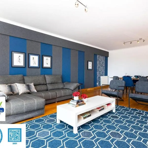 Bafureira Cascais Apartment; Condomínio privado com piscina, hotel a Parede