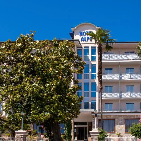 Hotel Alpi, hotell i Baveno