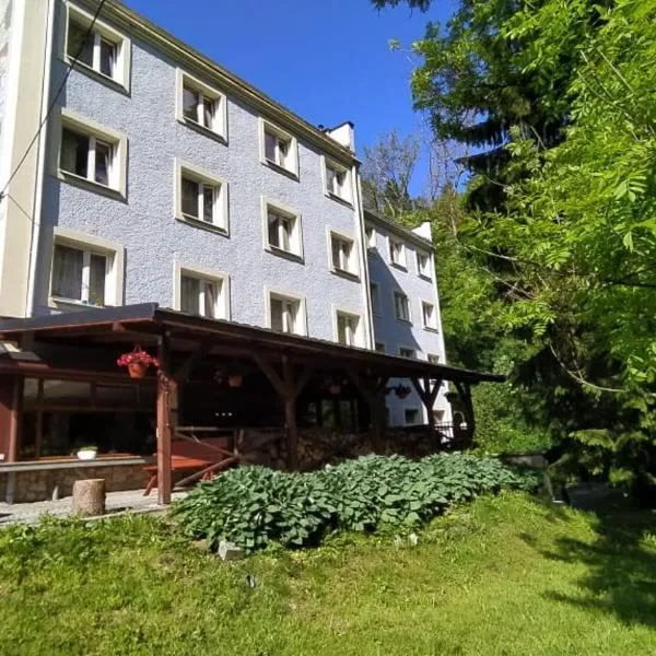 Gościniec Wstąp TU, hotel v destinaci Duszniki Zdrój