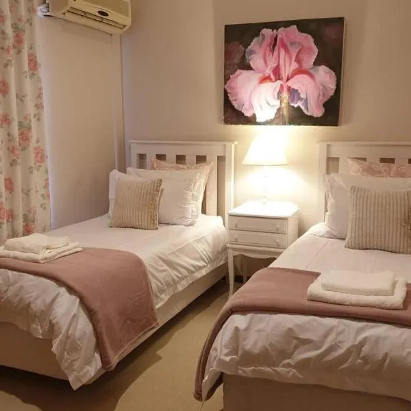 Coral Tree House, hotel v destinaci Graaff-Reinet