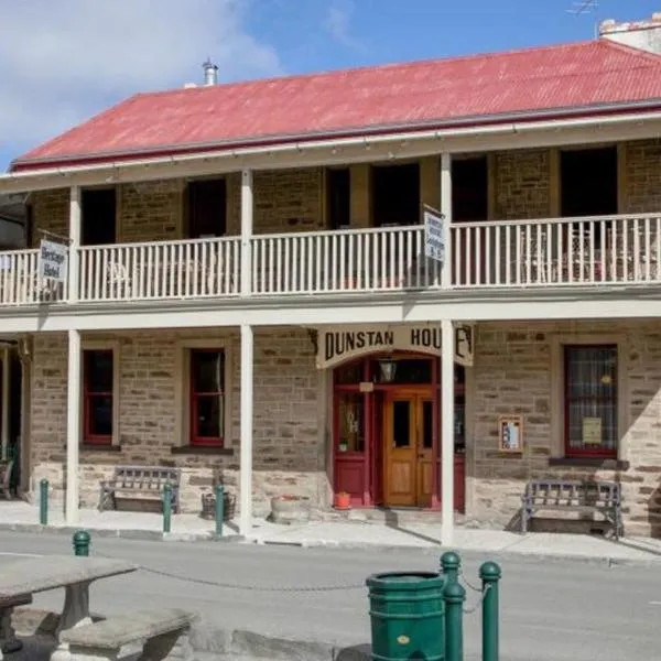 Dunstan House, hotel v destinaci Clyde