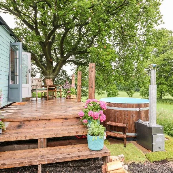 The Lazy Mare by The Water, hotel a Rugeley