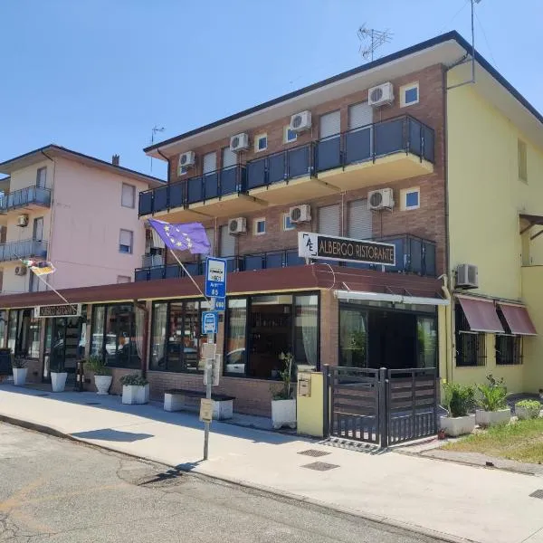 Albergo ristorante Elena, hotel v destinaci Lido delle Nazioni