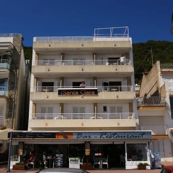 Hostal Santa Clara, hotel v destinaci L'Estartit