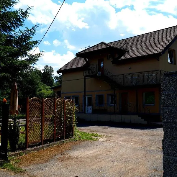 Stara Mleczarnia, hotel in Radków
