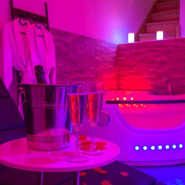 Love Room - Suite romantique avec spa privatif, hotel in Le Puy en Velay