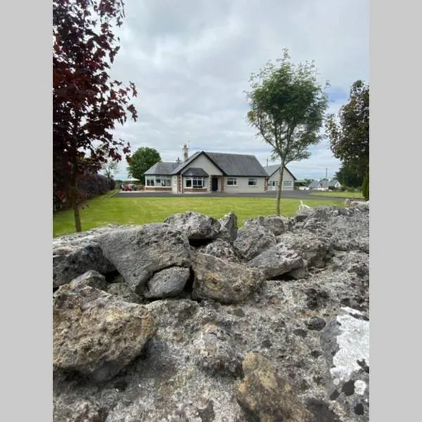 Breathneach House, hotel v destinaci Limerick