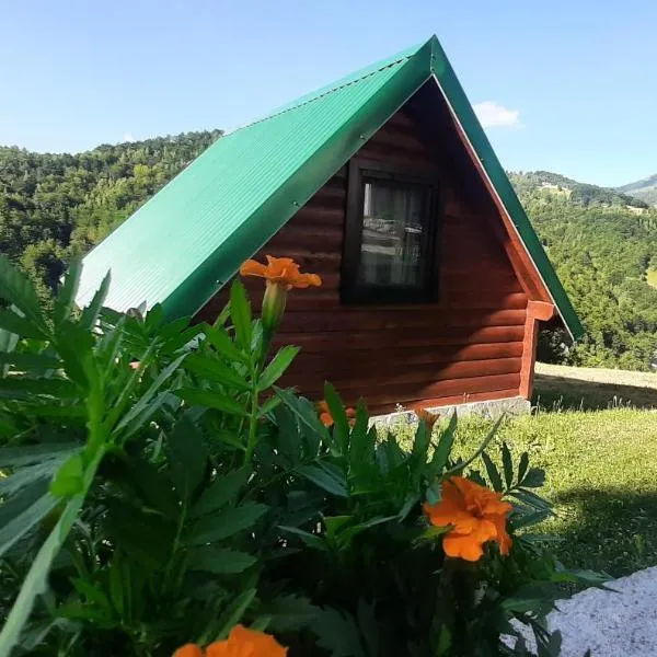 Etno selo ŽURIĆ, hotel v destinaci Mojkovac
