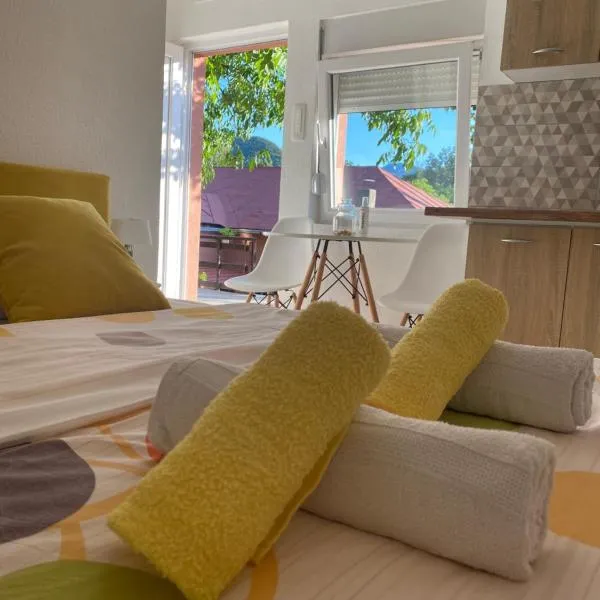 Casa Calda Apartments, hotel in Cetinje