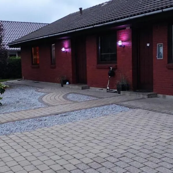 Gast Zimmer Outrup โรงแรมในOvtrup