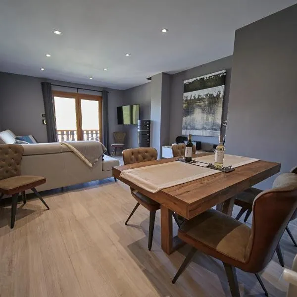 Soldeu Gall de Bosc Luxury Apartment apt Bon aire, hotel v destinaci Soldeu