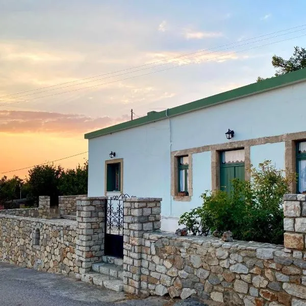 The Old Cafe at Myrtidia, hotel in Kýthira