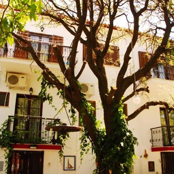 Atzanou Rooms, hotel v destinaci Kamariotissa