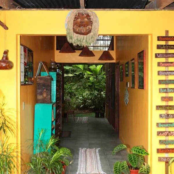 Casa Rio Blanco Eco Friendly B&B, hotel v destinaci Guápiles