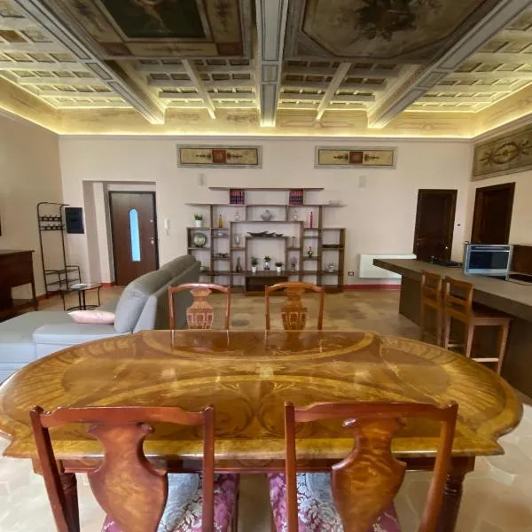 Palazzo Forlani, hotel Capranicában