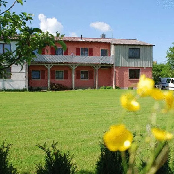 Lug ins Land Wachsenberg, hotel in Neusitz