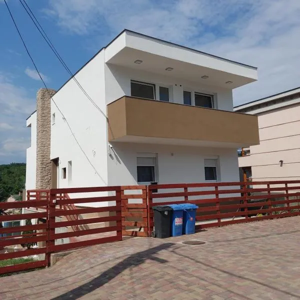 Fiesta Apartman, hotel em Miskolctapolca