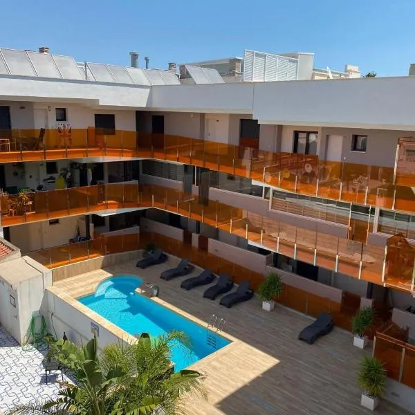 Amber Terrace - Torrevieja, hotel u gradu Torevjeha