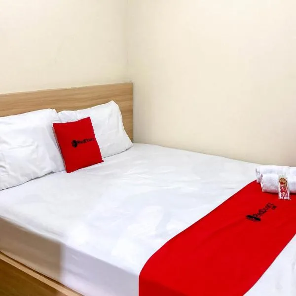 RedDoorz near Sleman City Hall Yogyakarta, hotell i Kasuran