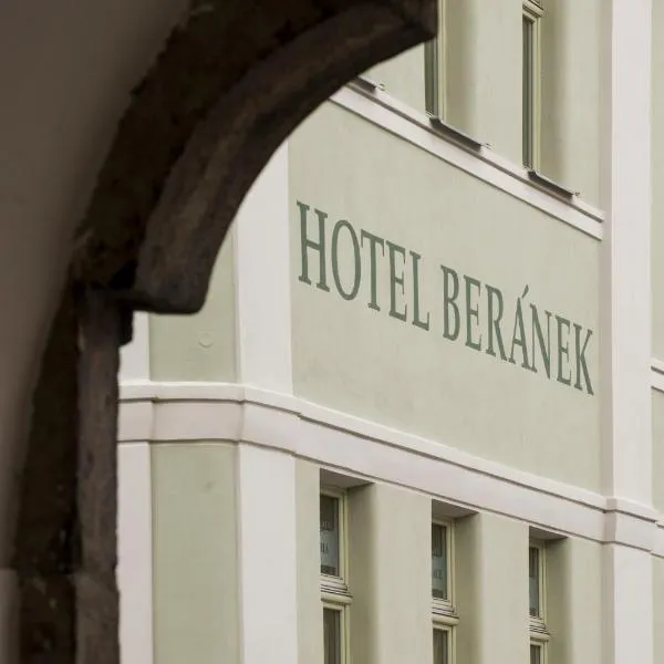Hotel Beránek, hotel in Březnice