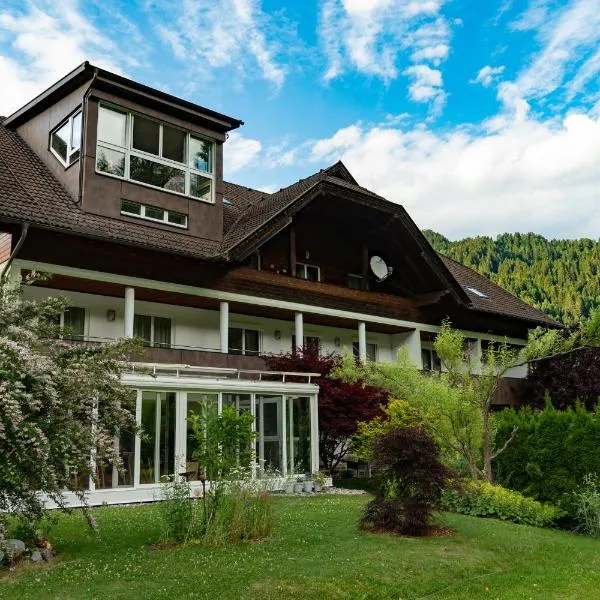 Naturoase Mirnock "Kärnten Card inklusive", hotel i Afritz am See