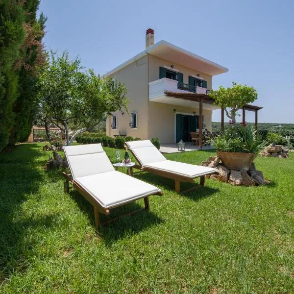 Hilltop Villa Kontomari, hotel em Kondomárion