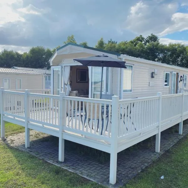 Spencers Retreat at Percy Wood Country Park, hotel in Newton on the Moor