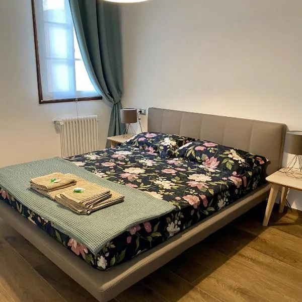 AFFITTACAMERE DA ANDRE E MARY, hotel v destinaci Venzone