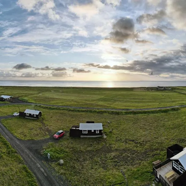 Ocean Break Cabins, hotell i Sandgerði