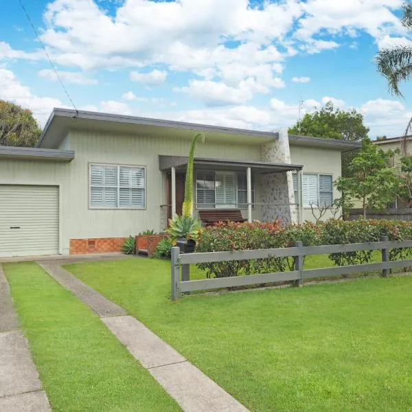 ONDINE, 4 Belmore Street, hotel in Crescent Head