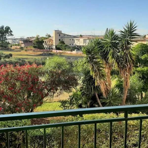 MaMa house, hotel v destinaci Le Castella