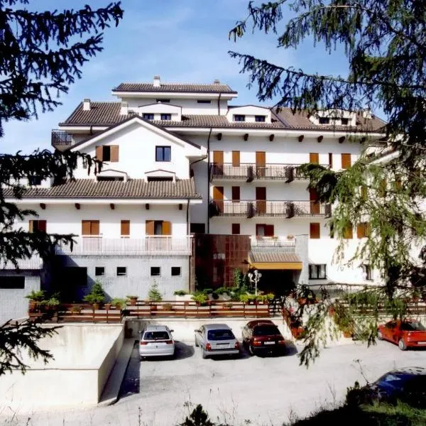 Grand Hotel delle Rocche, hotel Rocca di Mezzóban
