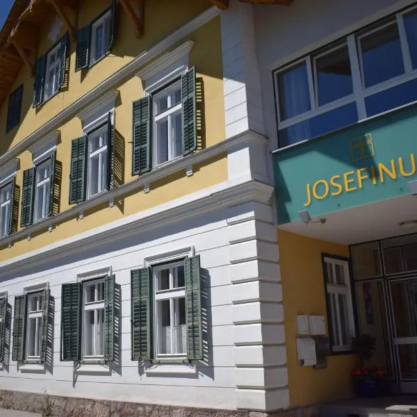 Frühstückspension Josefinum, hotel v destinaci Bad Aussee