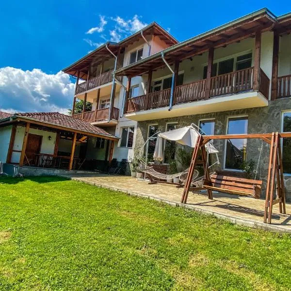 Guest House Au Nature, ξενοδοχείο σε Golyama Zhelyazna