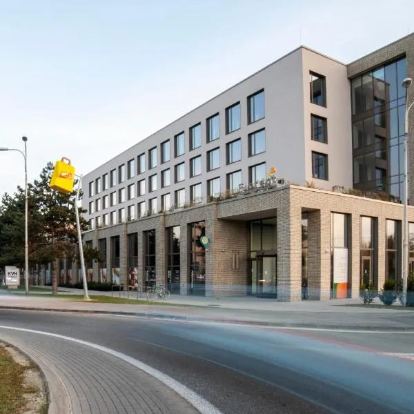 Hotel HENDI CENTRUM, hotelli kohteessa Piešťany