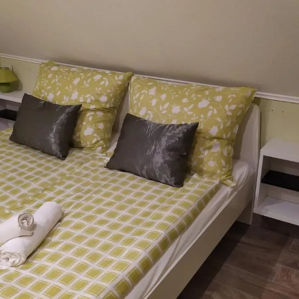 Arcadia Guesthouse, hotel v destinaci Ábrahámhegy