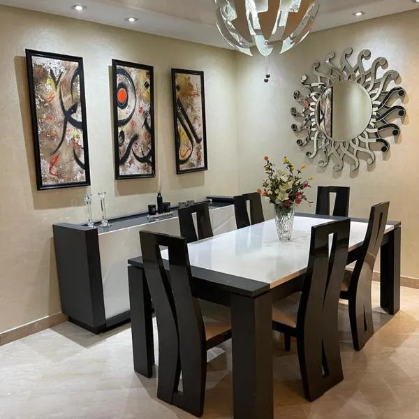 Bel appartement haut standing, Hotel in Casablanca