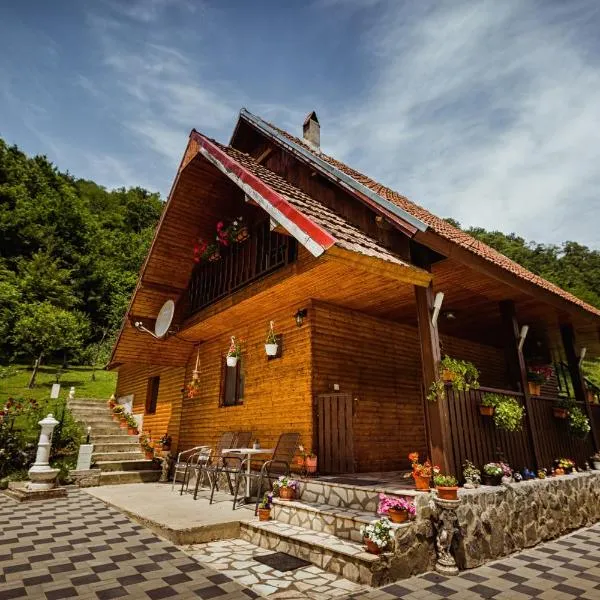 Cabana de pe vale, khách sạn ở Uibăreşti