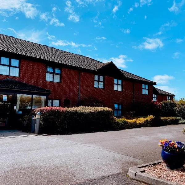 Redwings Lodge Sawtry Huntingdon, hotel in Upwood