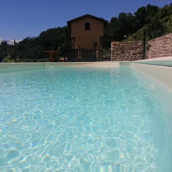 agriturismo il poderetto, hotel u gradu Licciana Nardi