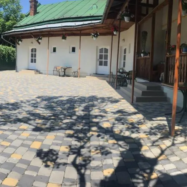 Gelena Гостьовий двір, hotel v Užhorodu