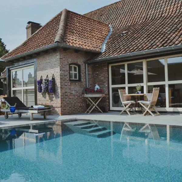 La Maison Des Papillons, hotel v destinaci Deerlijk
