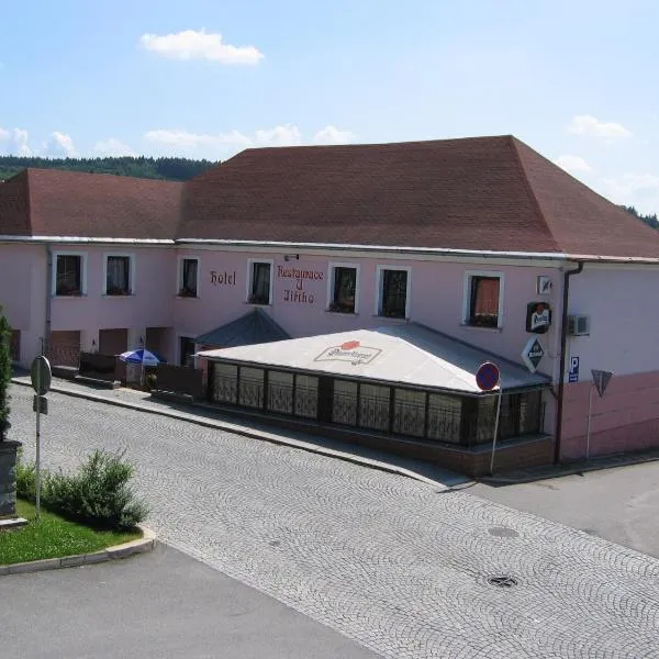 Hotel U Jiřího, hôtel à Humpolec