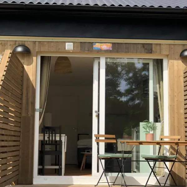 Kaggeholms strandboende, hotell sihtkohas Ekerö