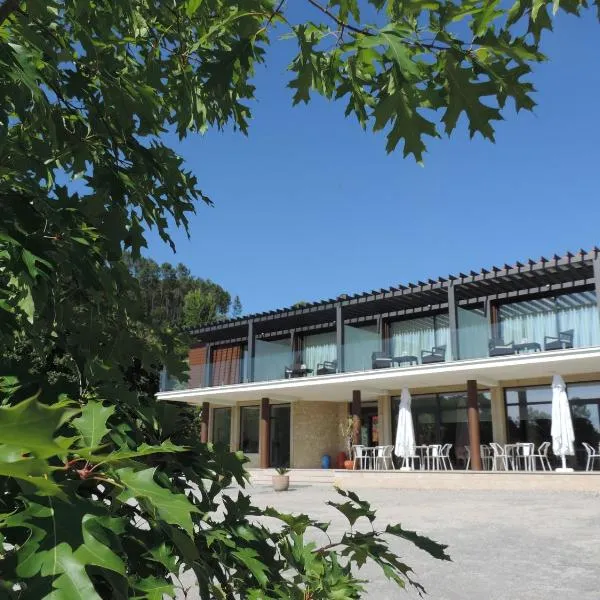 Olhares do Lobo - Restaurante Lobo, hotel in Pedras de Moledo