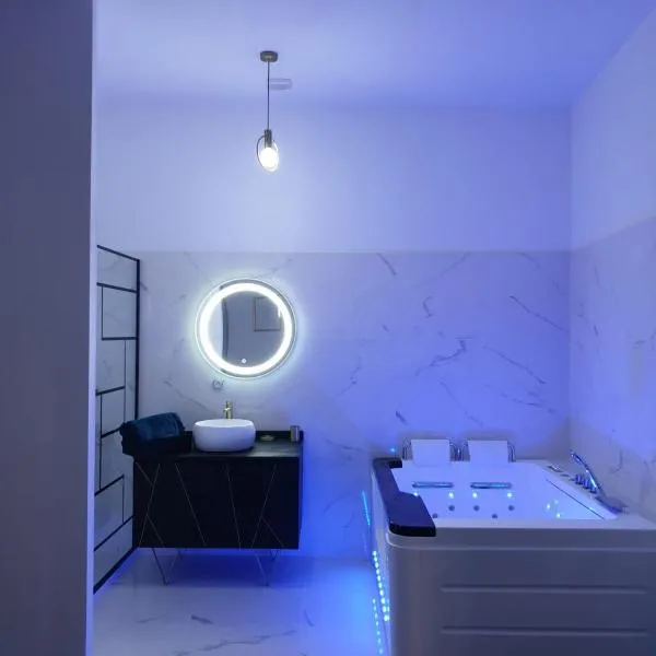 Suite Miro Charme et volupté, hotel v destinaci Perpignan