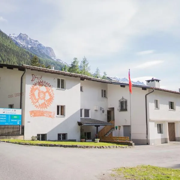 Pensiun Lischana, hotel v destinaci Sent