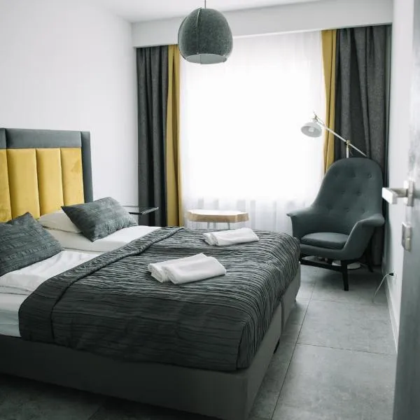 APARTAMENT BUŁGARSKA 60m2-3 POKOJE-PIĘKNY WIDOK-13 PIĘTRO 24H CHECK IN, hotel in Poznań