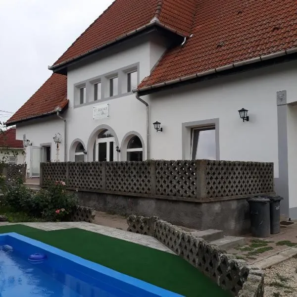 St. Kristóf Vendégház – hotel w Abádszalók